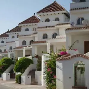  Сasa de vacaciones Modern Townhouse 7 Mins Walk From The And 15 Mins From Port España